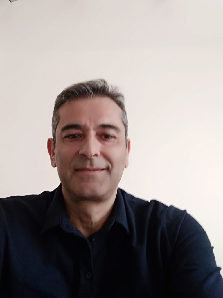 Δρ. Θεμιστοκλής Χ. Μυλωνάς, εξειδικευμένος εμφυτευματολόγος στη Θεσσαλονίκη